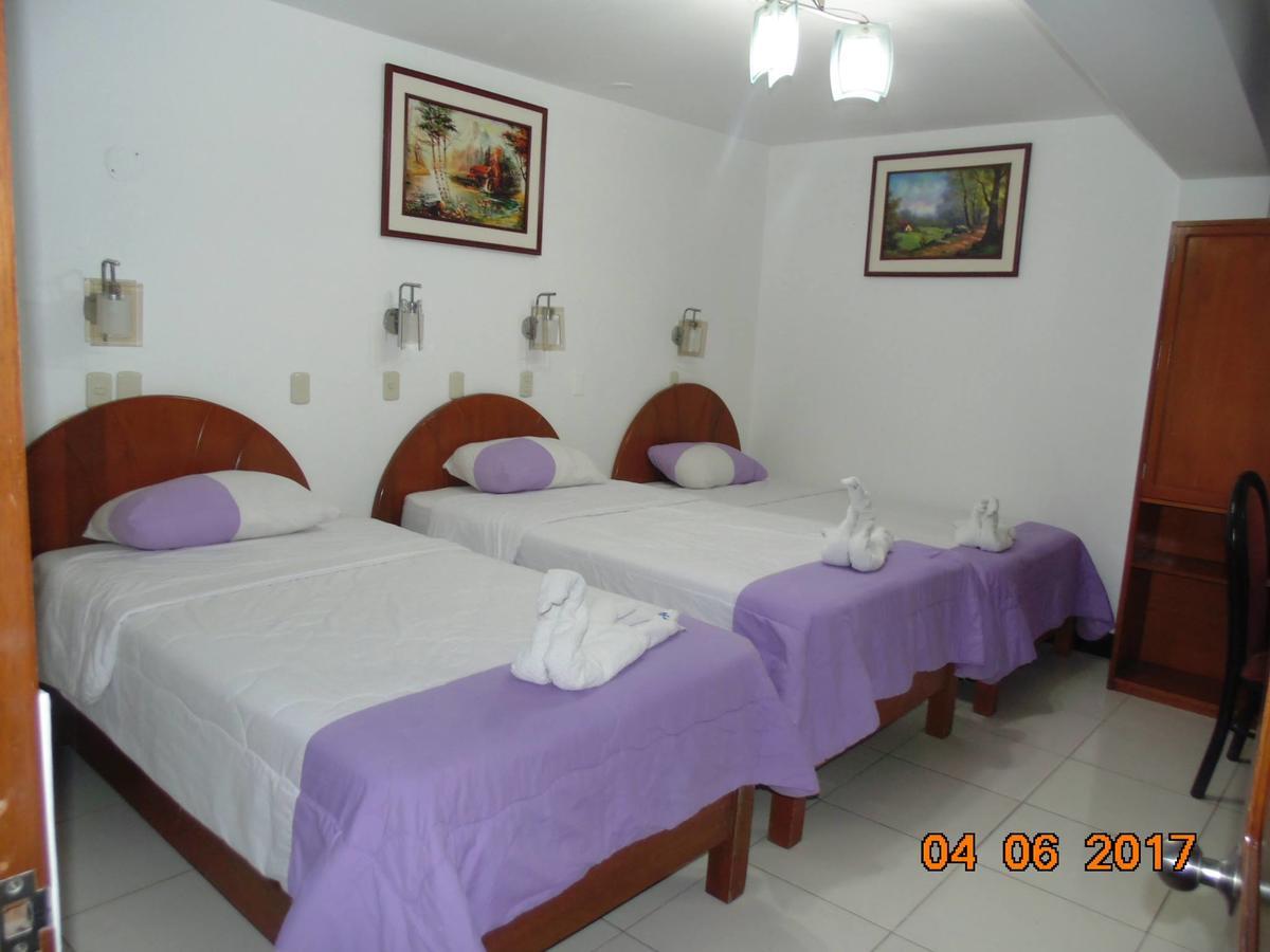 פיורה Hotel Bayovar מראה חיצוני תמונה
